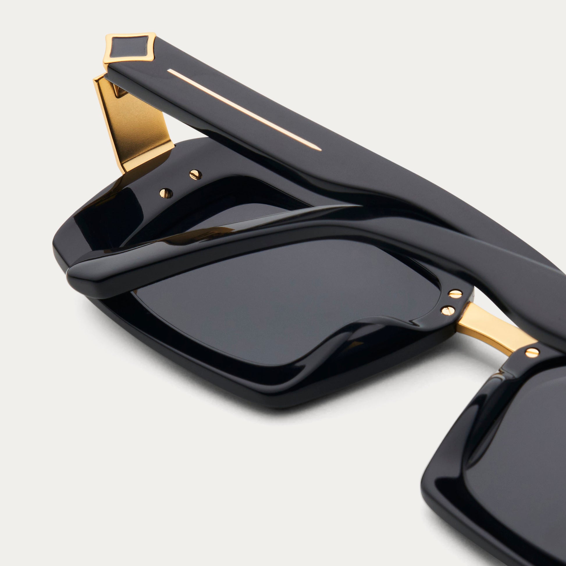 LOUIS VUITTON MILLIONAIRE 1.1 Z1165E Black Gold Sunglasses Men's